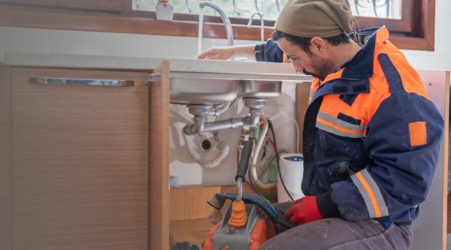 Local water heater installation in Raymond, IL